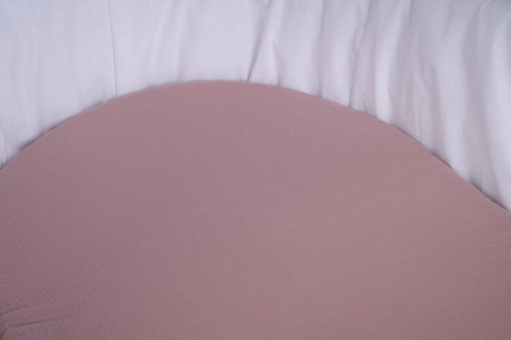 Cream-colored Stubenwagen mattress with soft white padded sides and rounded edges. - Mionido - Stubenwagen Maxi (natur)